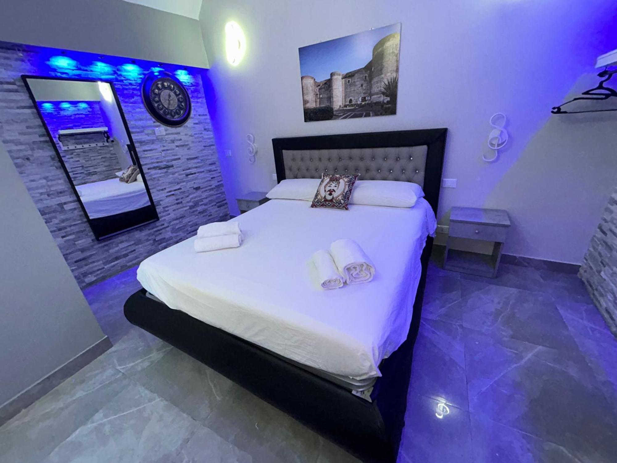 Fanale House Apartment คาตาเนีย ภายนอก รูปภาพ